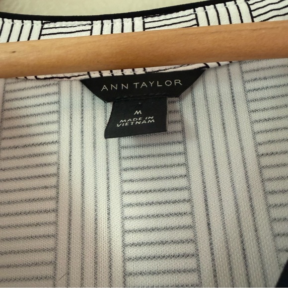 ❇️Ann Taylor Black and White Striped Blouse 2 for $22❇️ - Picture 2 of 3